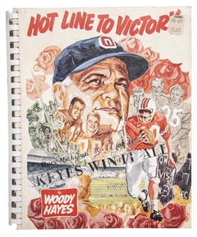 1968 Ohio State National Champions "Hot Line To Victory" Book By Woody Hayes With 25 Signatures (Beckett)